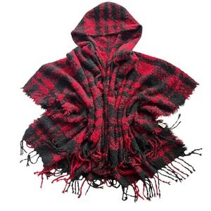 Macchia di Ruggine OS Red Black Buffalo Plaid Hood Poncho Fringe Scarf Wrap Cozy